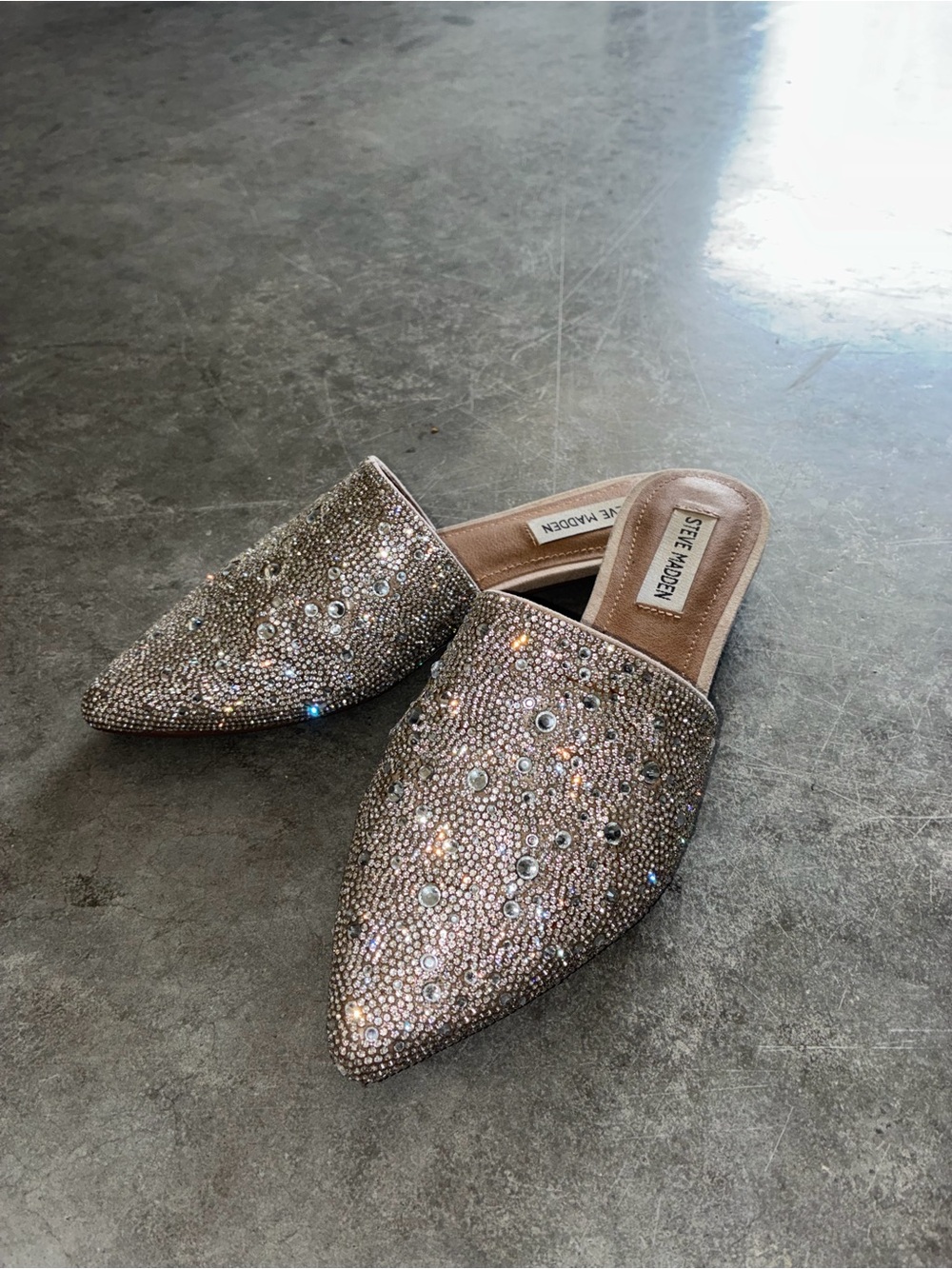 Steve Madden Crystal Embellished Pointed Slip-On Mules - Rose Gold